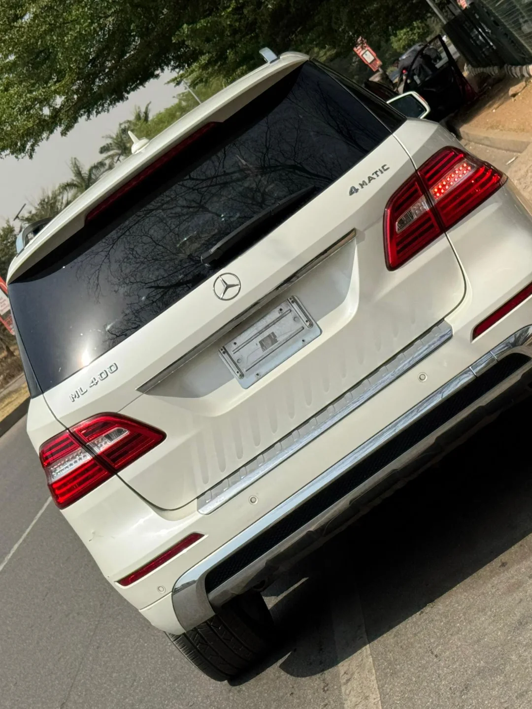 Luxury 2015 ML400: Keyless, Panoramic & 360 Cameras