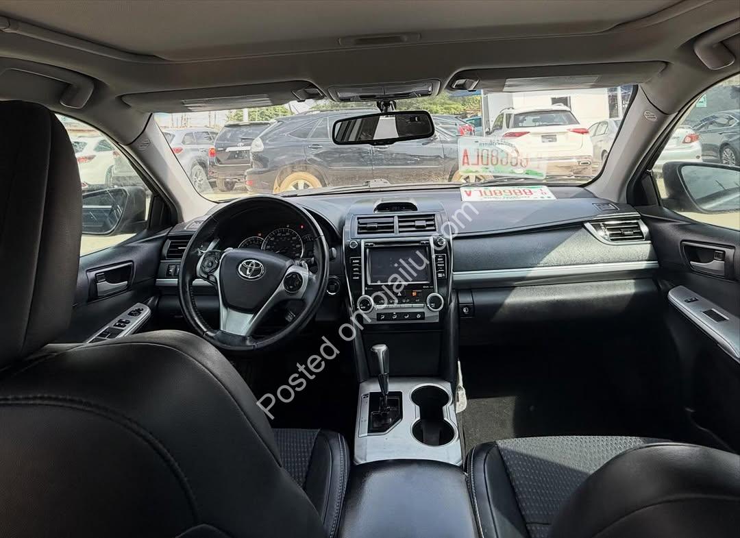 Sunroof & Tech: 2014 Camry Sport, ₦14M