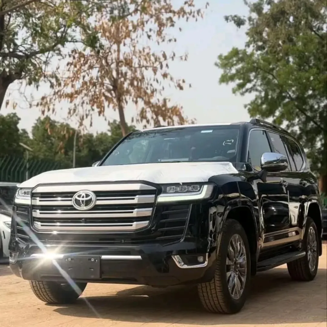 2025 LandCruiser VXR: Ultimate Luxury Awaits