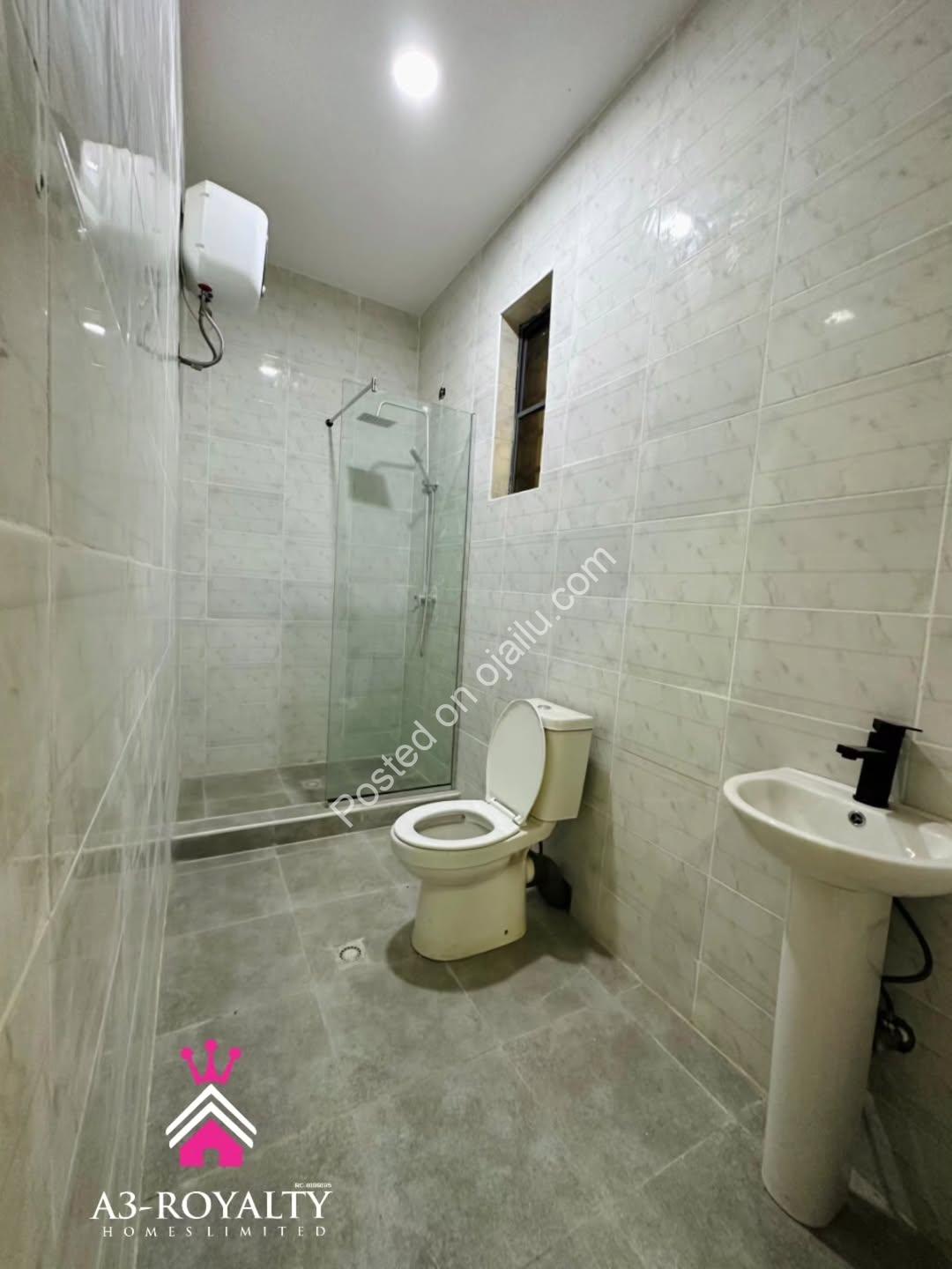 Move-In Ready 5BR Duplex in Gated Ajah Estate