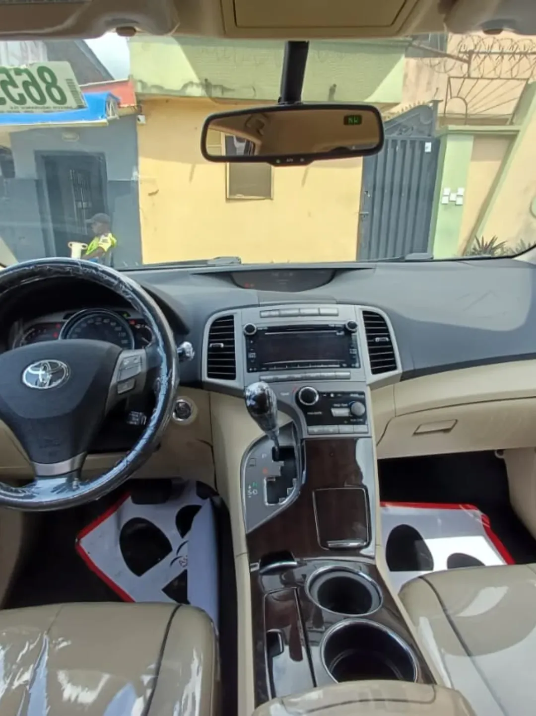 2010 Toyota Venza AWD: Luxury, Space & All-Wheel Confidence