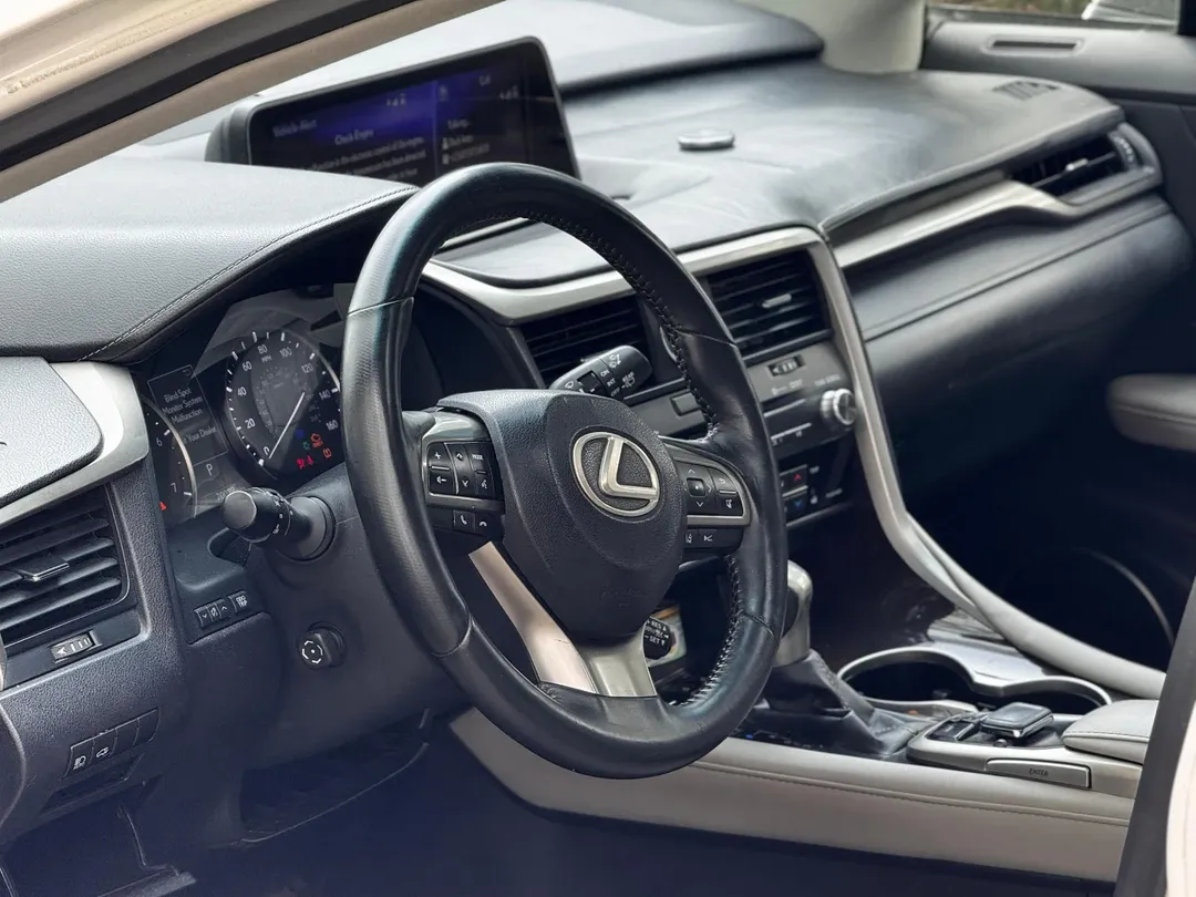 Luxury 2016 Lexus RX350: Finance Available