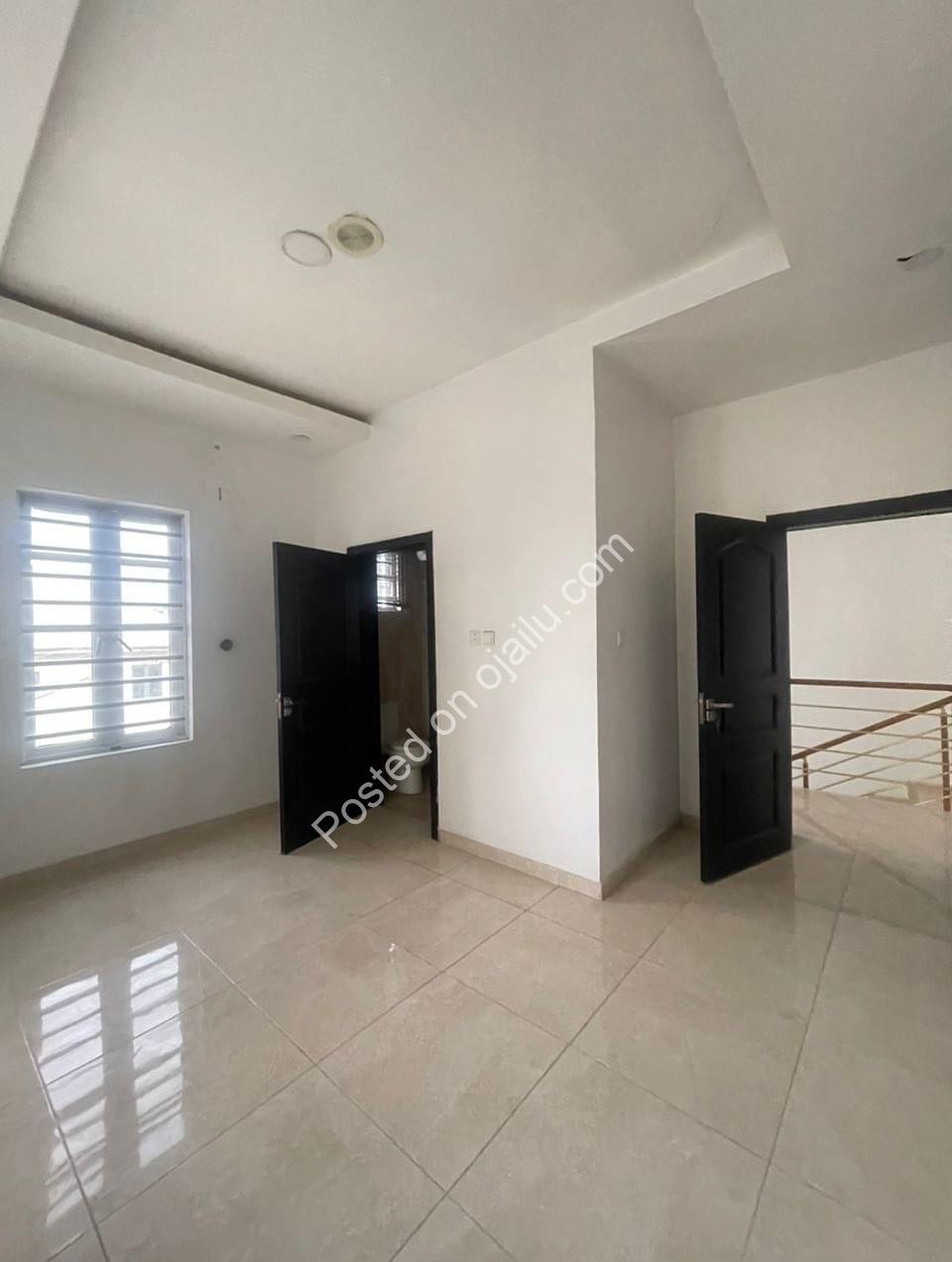 Brand New 4-Bed Duplex with BQ in Prime Chevron