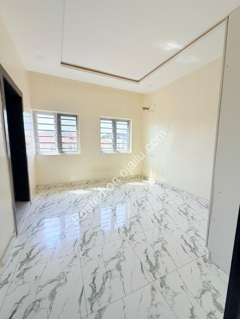 Modern 3BR Duplex with Pool & Dual Studies in Ajao Estate