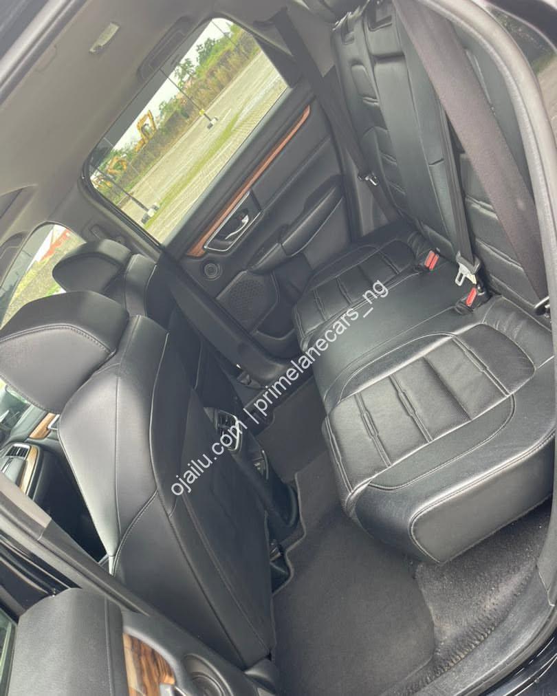 2018 Honda CR-V: Spacious, Efficient & Immaculate