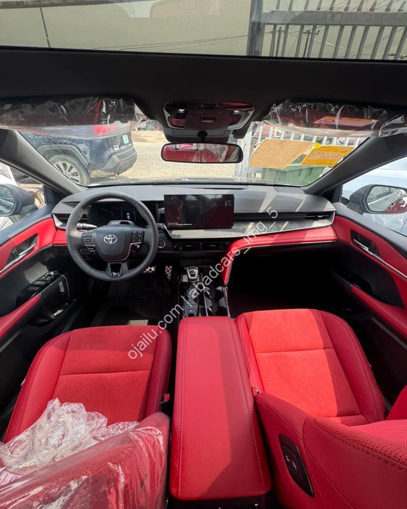 2025 Camry Hybrid: Luxury Tech Meets Eco-Smart Power