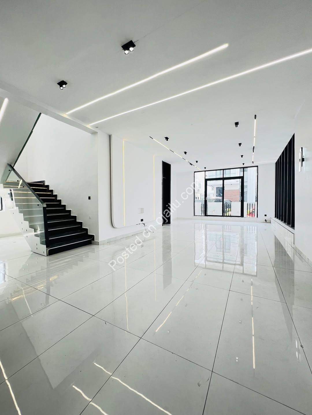 Lekki’s Ultimate 5-Bedroom Smart Family Sanctuary