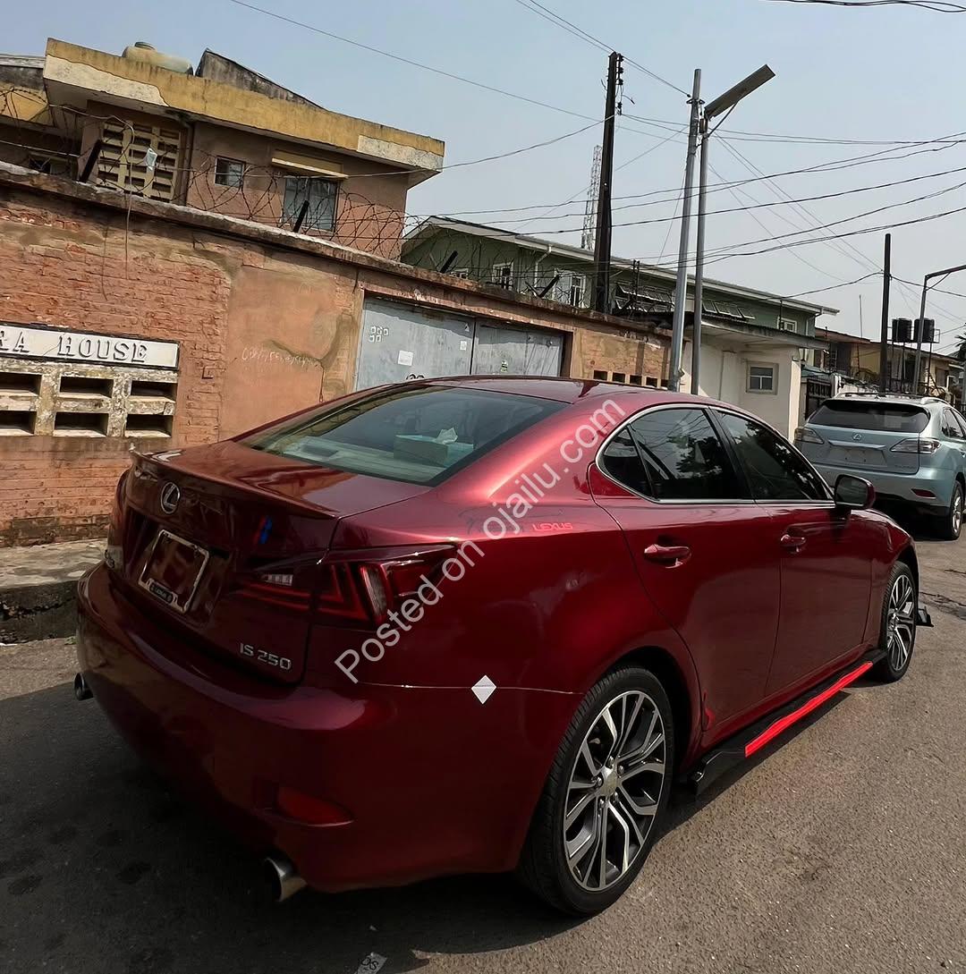 Immaculate 2009 Lexus IS250 – 9M