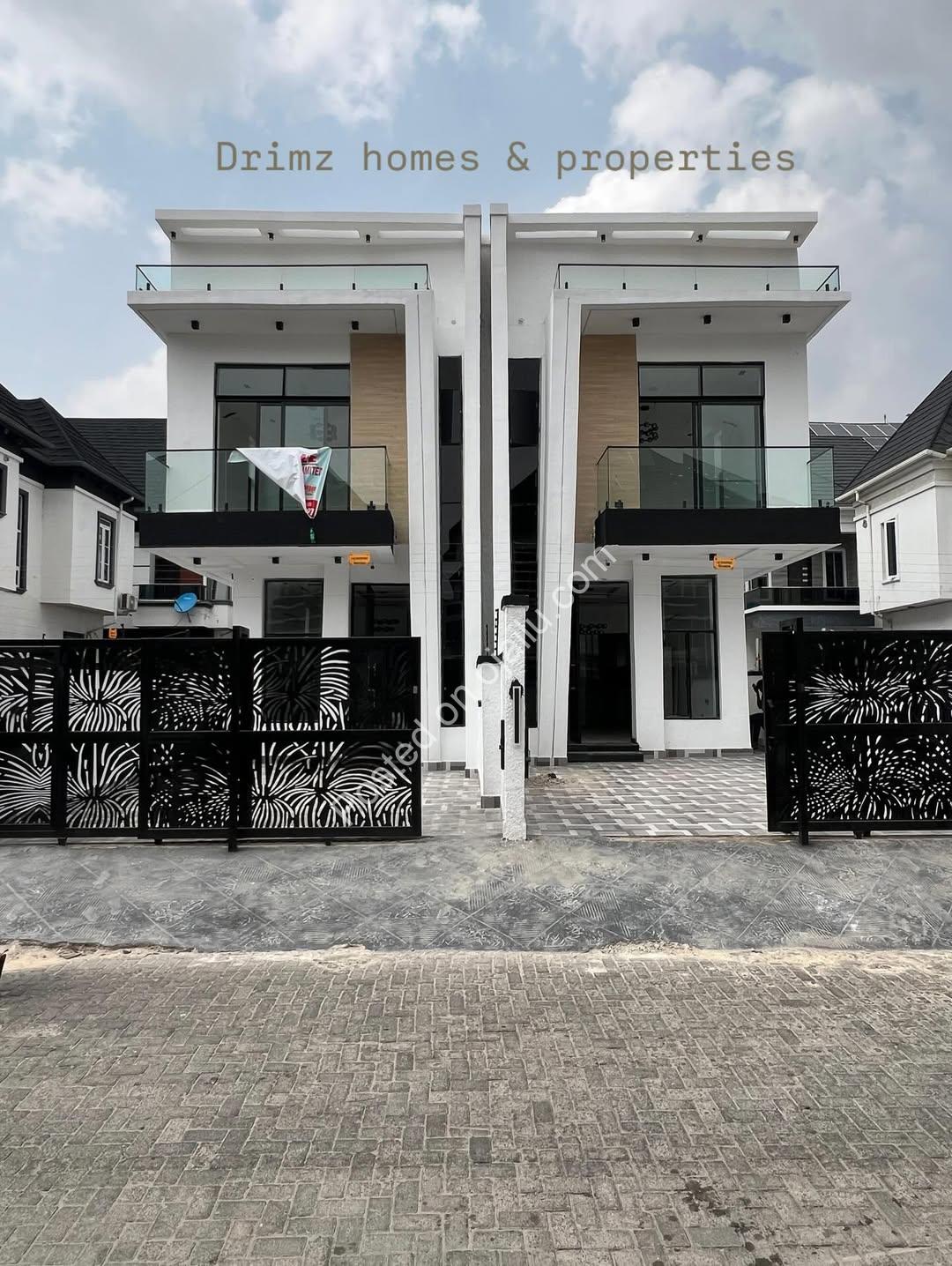 Exquisite 4-Bedroom Duplex in Prime Lekki Estate