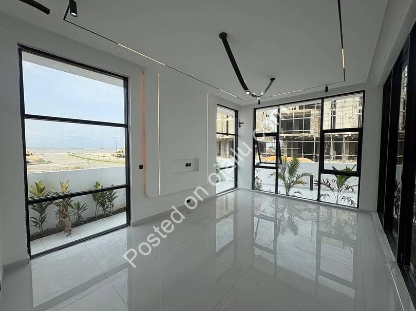 Lekki’s Ultimate 5-Bedroom Estate Oasis with Pool & Cinema