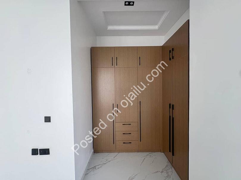 Pinnock Estate: 5-Bedroom Haven with Pool & Cinema