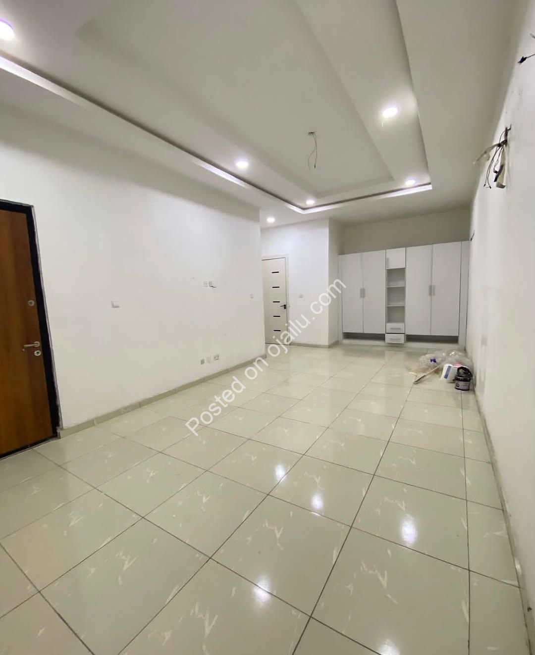 Stunning 4-Bed Ensuite Haven in Orchid Lekki