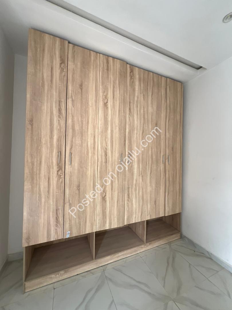 Elite 4-Bed Terrace Duplex in Prime Ajah