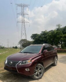 Luxury Lexus RX350: Sunroof & Tech