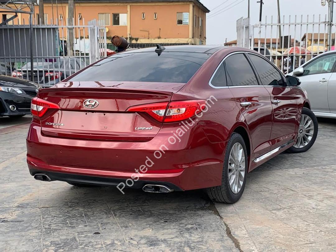 2016 Hyundai Sonata: Panoramic Luxury, Smart Tech