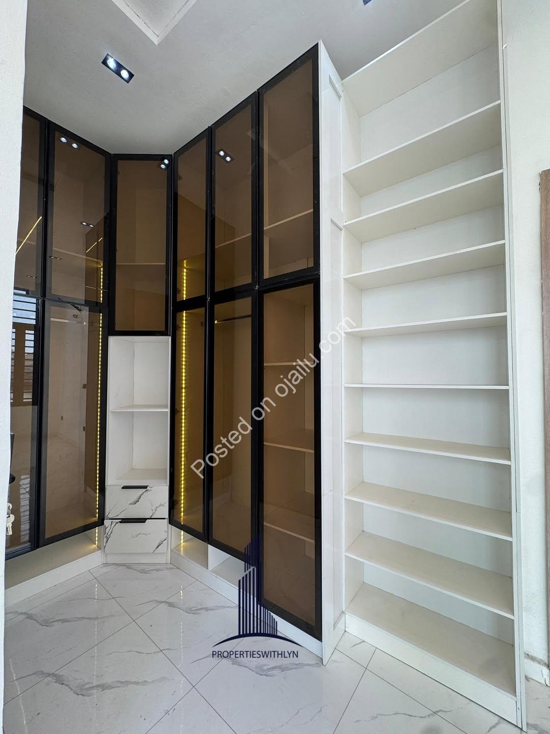 Spacious 4-Bedroom Duplex with 4-Car Driveway in Sangotedo