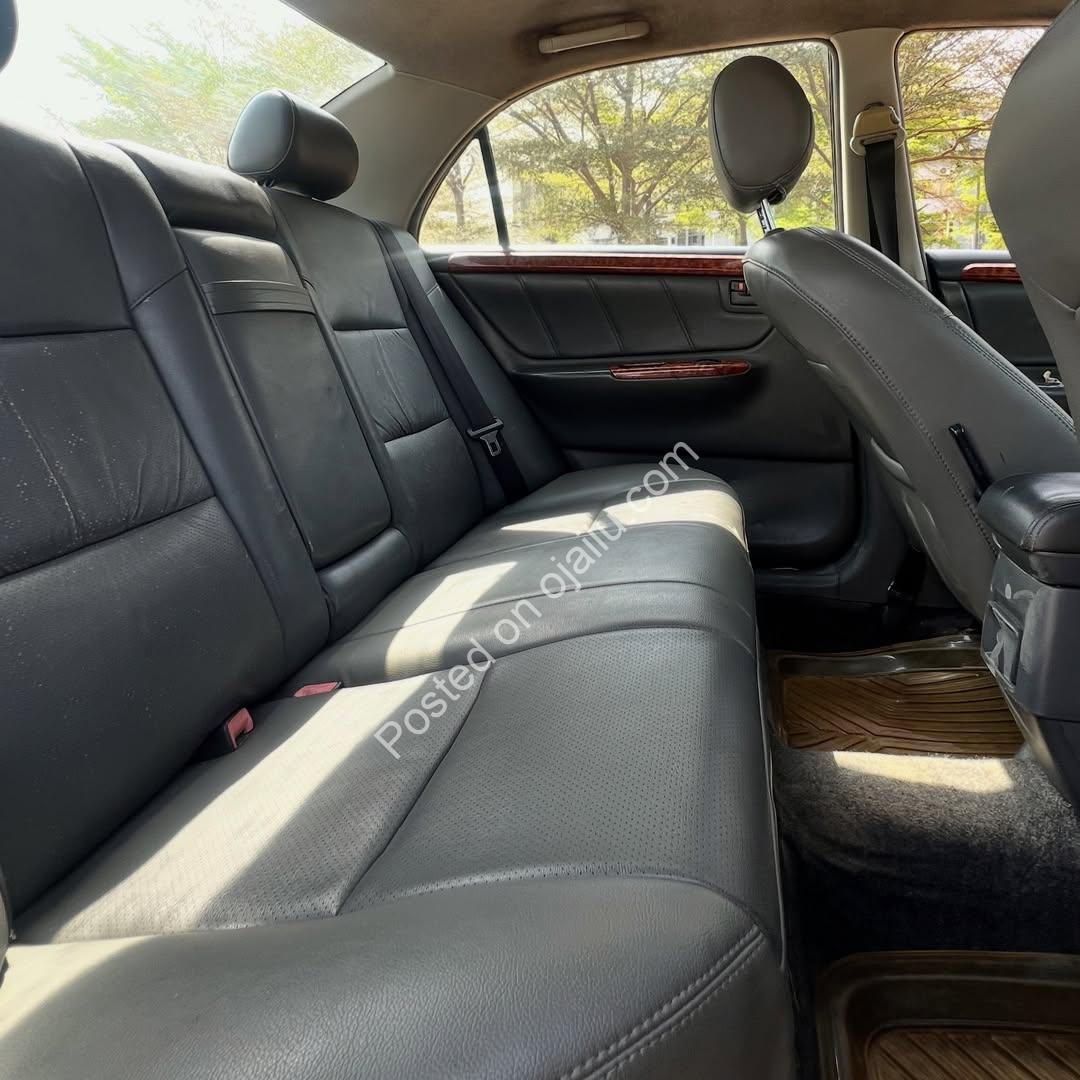 Unbeatable 2005 Corolla Altis: Clean & Ready