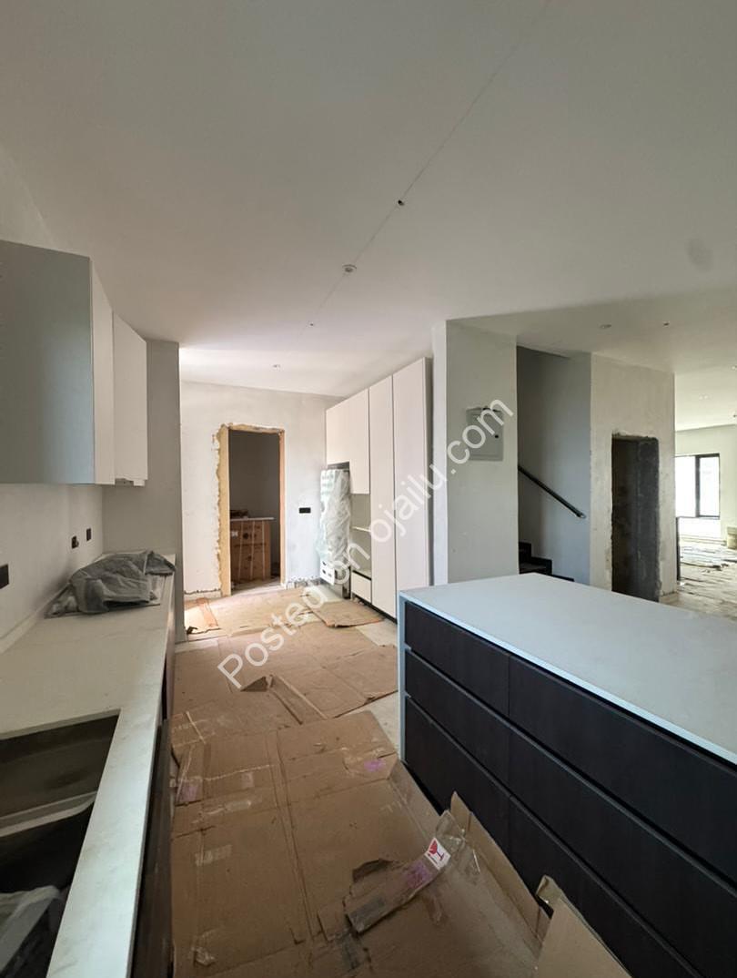 Elevator-Equipped 5-Bedroom Haven on Banana Island