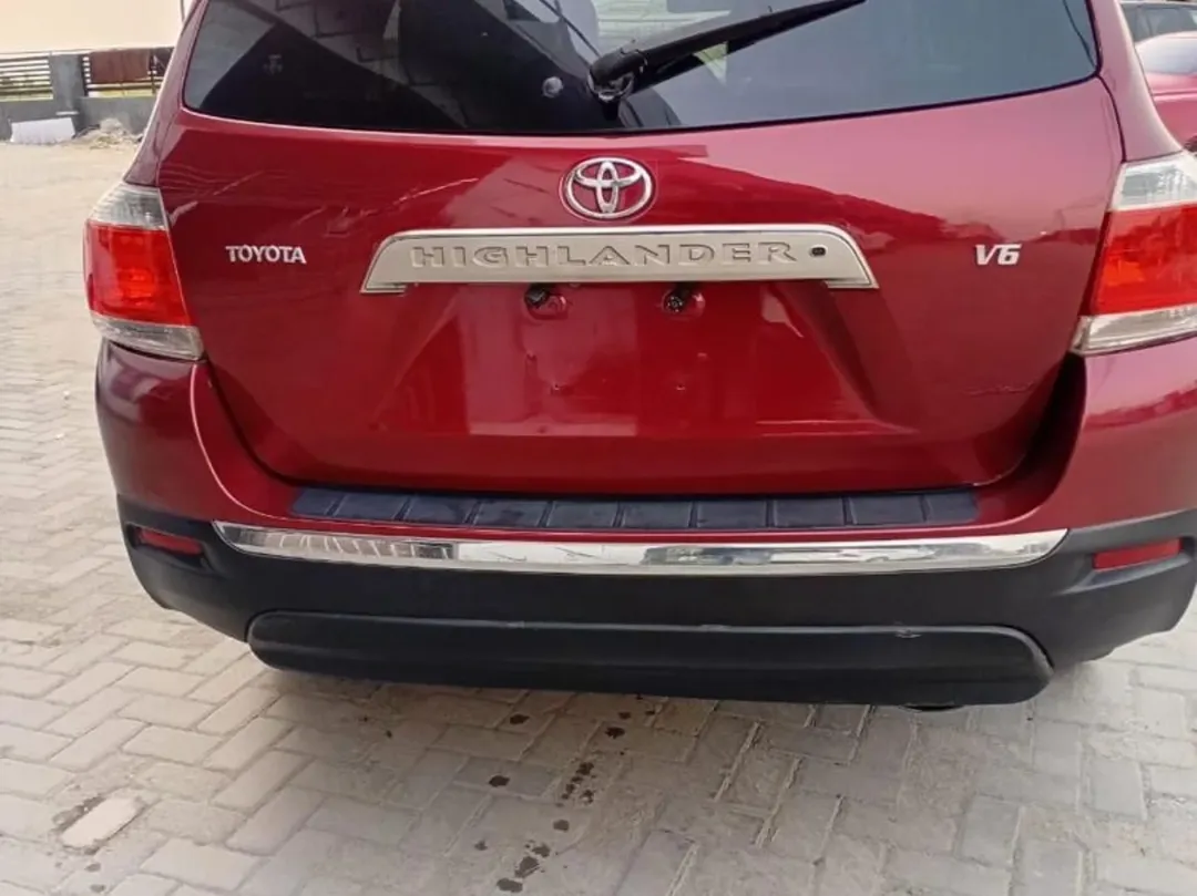 2008 Highlander: 2020 Custom Body, Untouched Engine