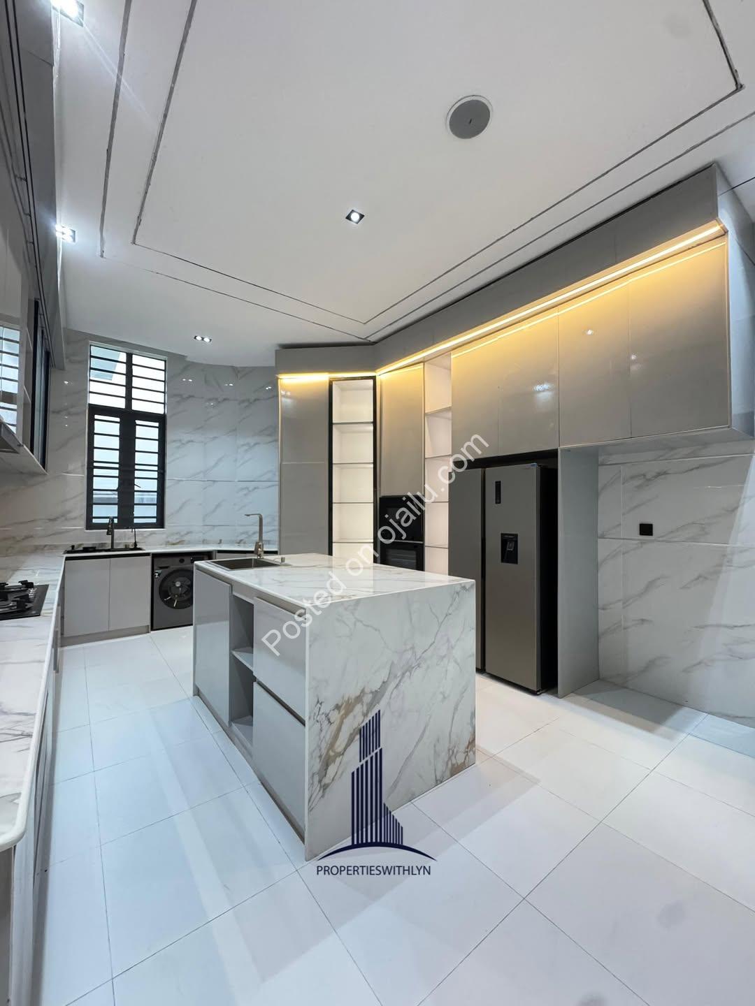 Lekki’s Ultimate 5-Bed Estate with Private Cinema & Pool