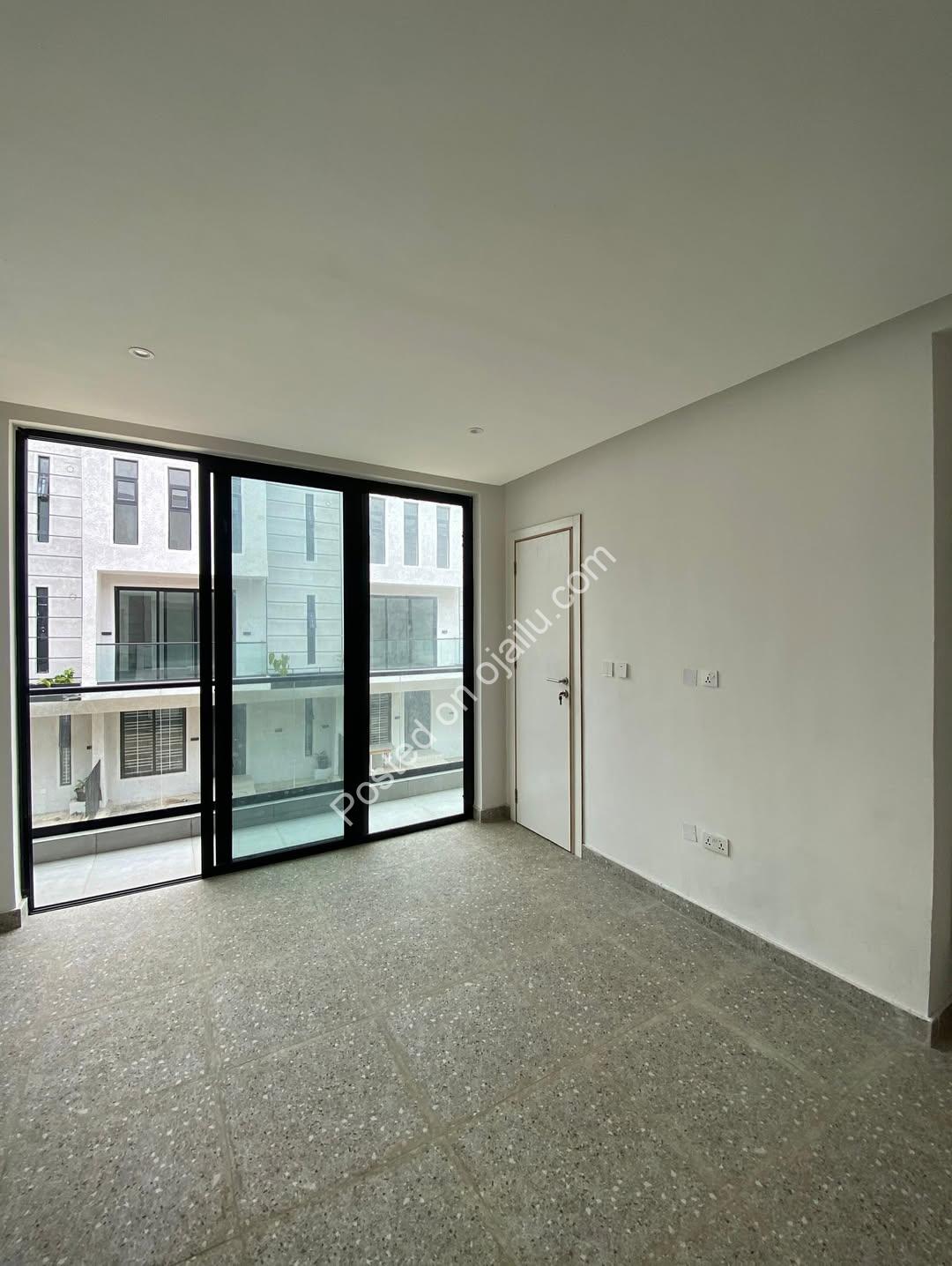 Lagos Oasis: 4BR Terrace Duplex with BQ & Smart Features