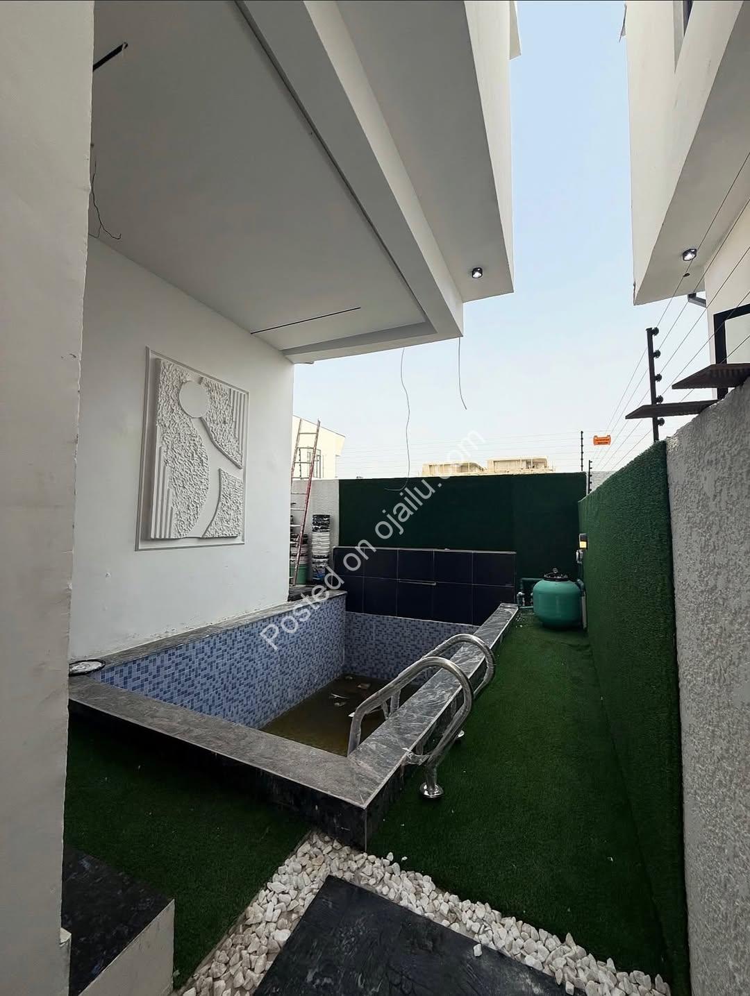 Lekki’s Ultimate 5-Bedroom Smart Home Oasis