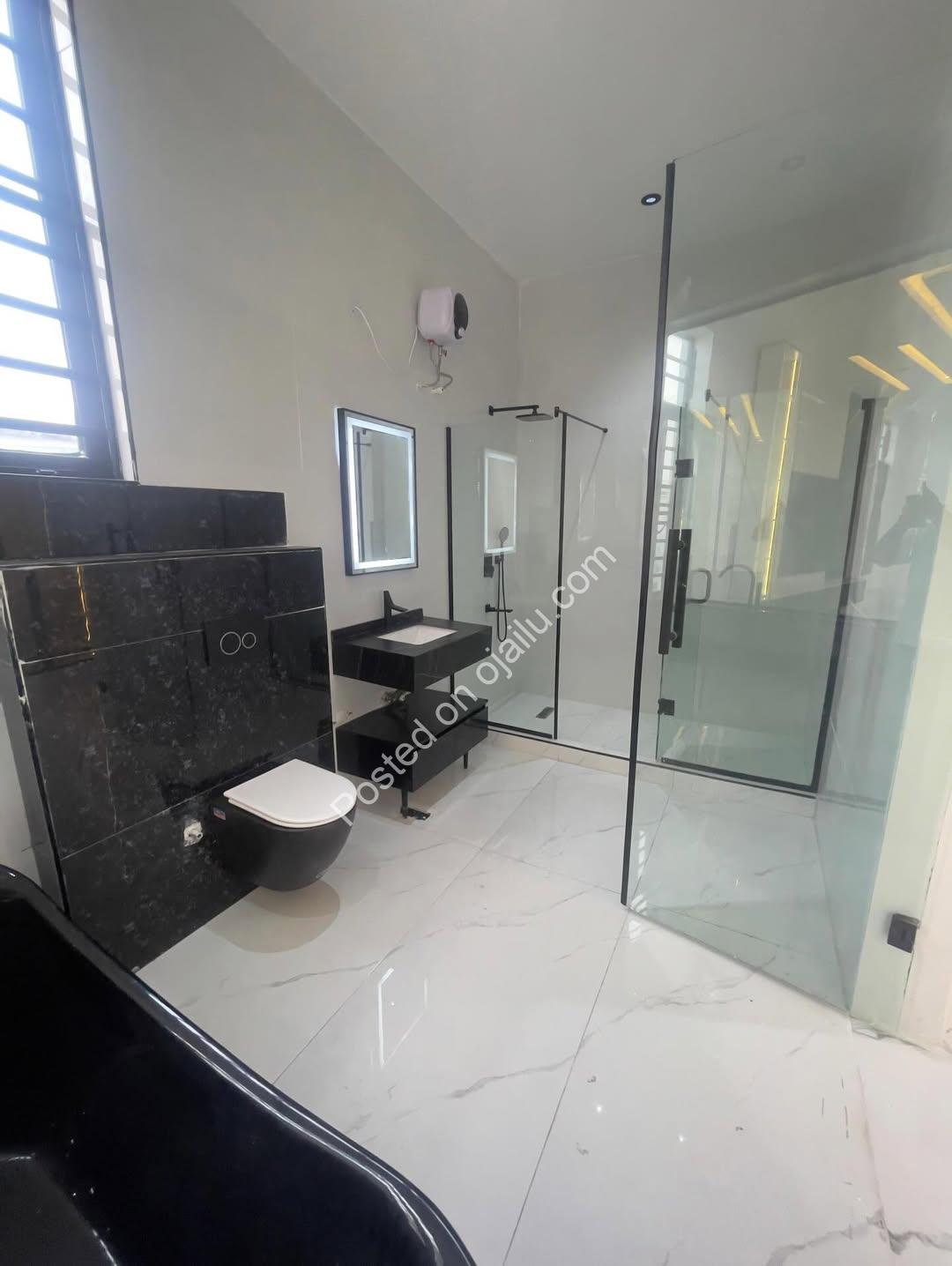 Spacious 5-Bedroom Haven with Pool & Rooftop Terrace