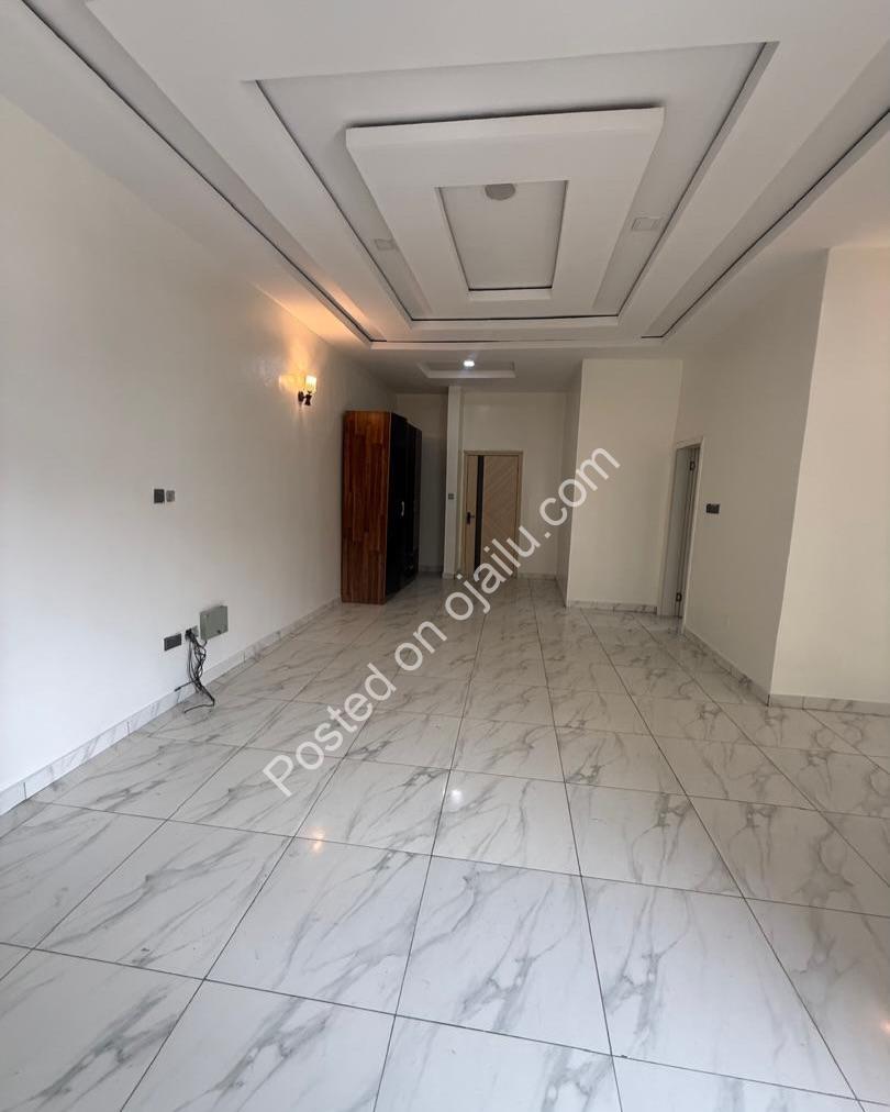 Exclusive Lekki Sanctuary: 4-Bedroom Haven with Premium Amenities