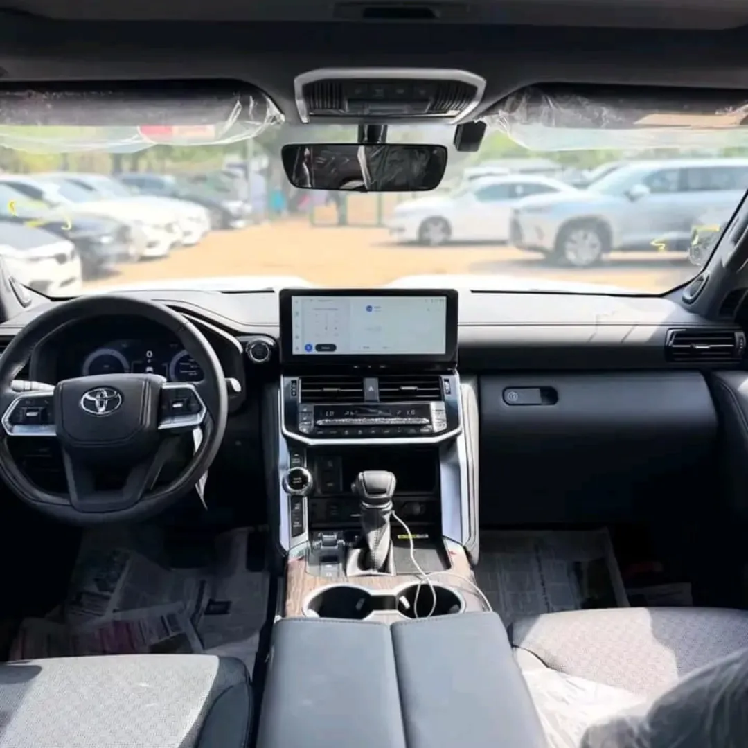 2025 LandCruiser VXR: Ultimate Luxury Awaits