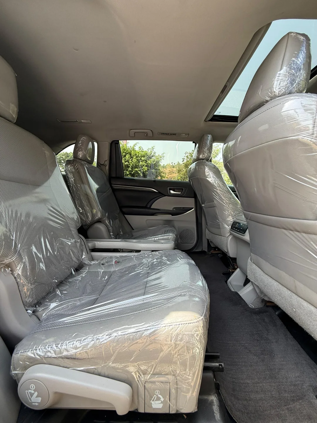 Luxury 2017 Highlander: Duty-Paid & Fully Loaded