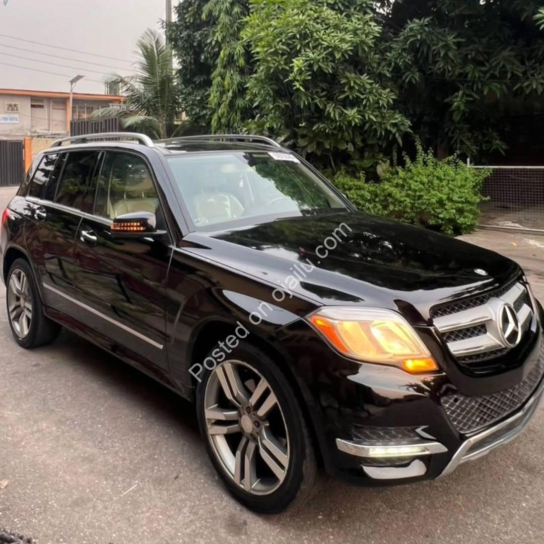 Flawless 2013 Mercedes GLK350: Luxury & Value