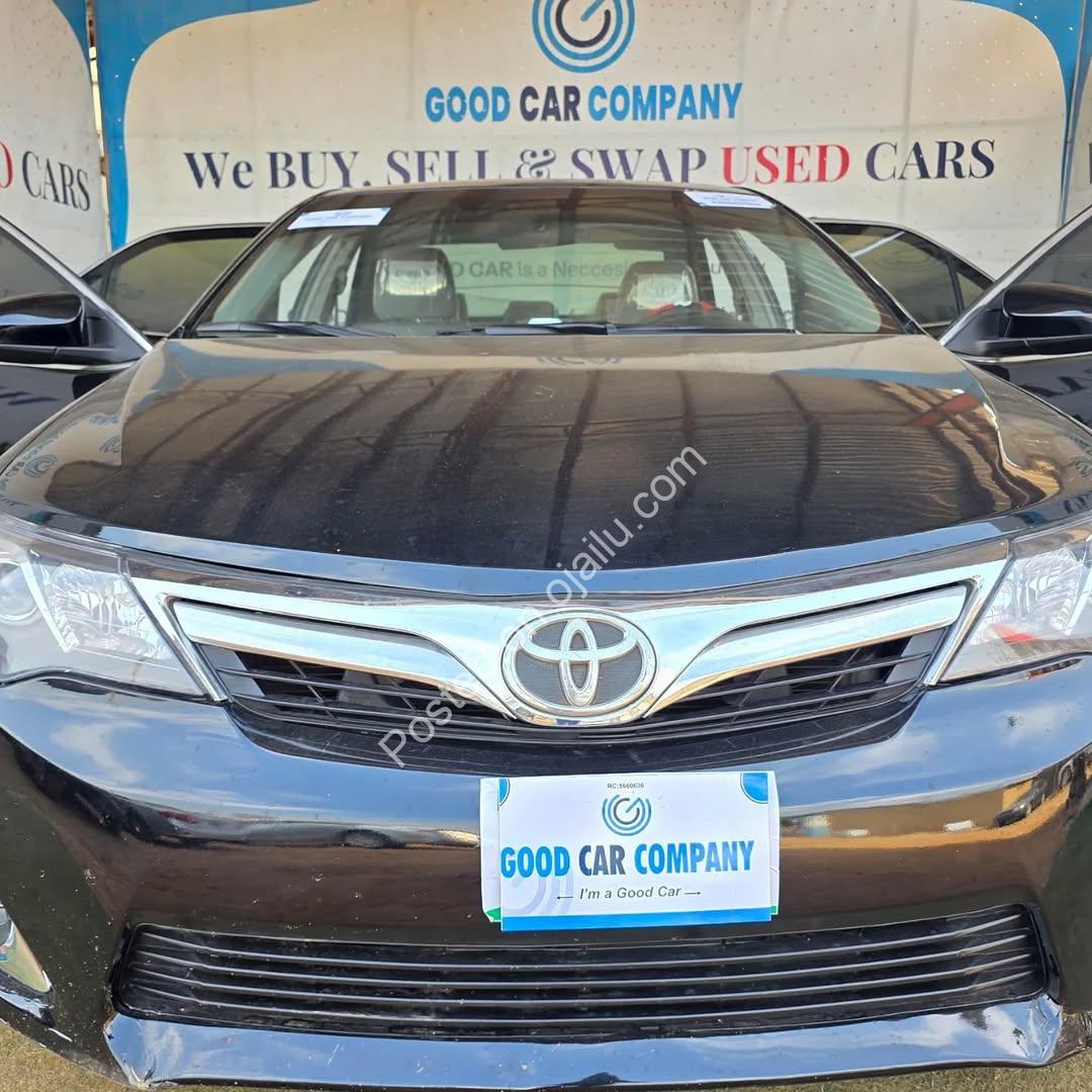 2012 Camry Spider: Pristine & Powerful 4-Plug Engine