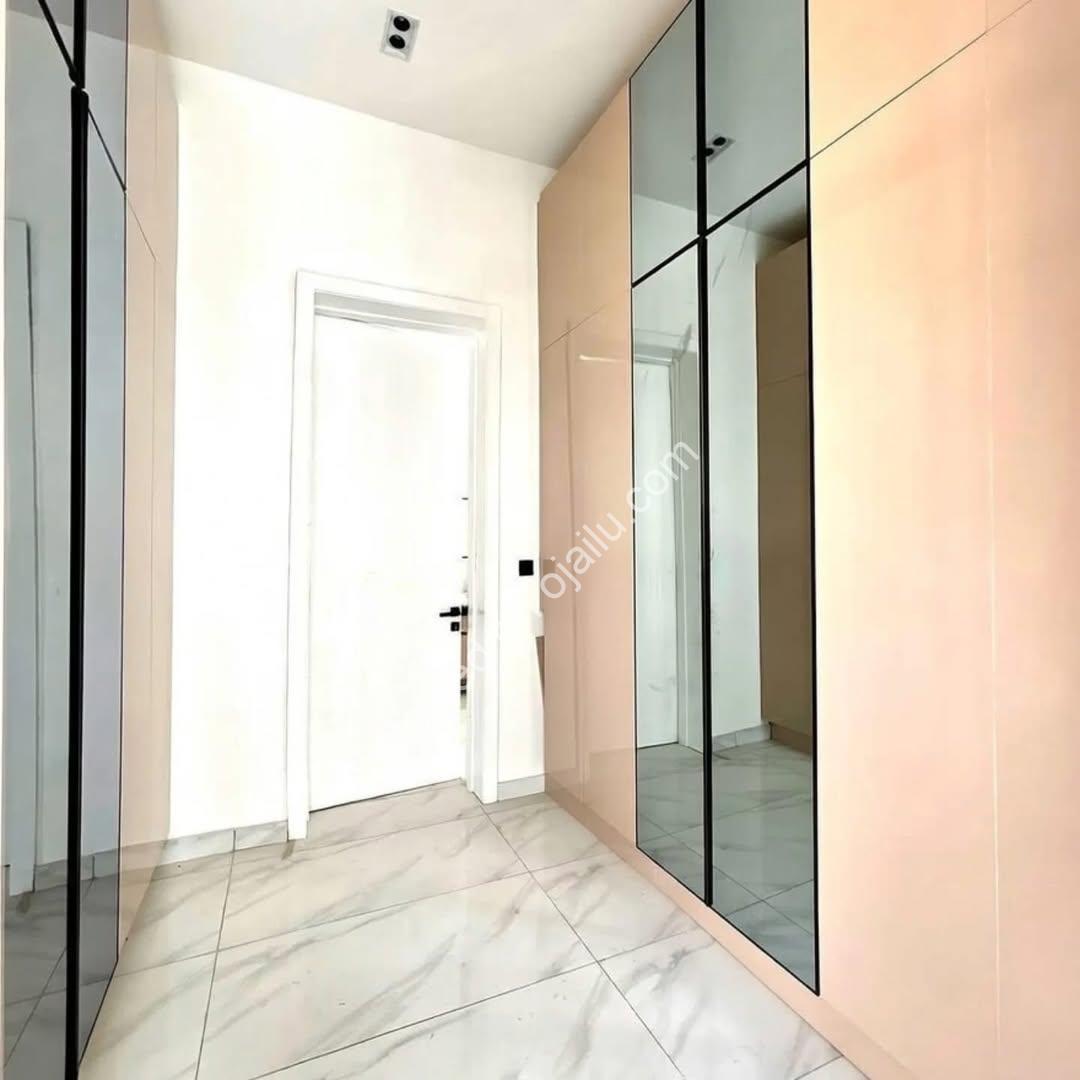 Elegant 5-Bedroom Oasis with Pool in Lekki