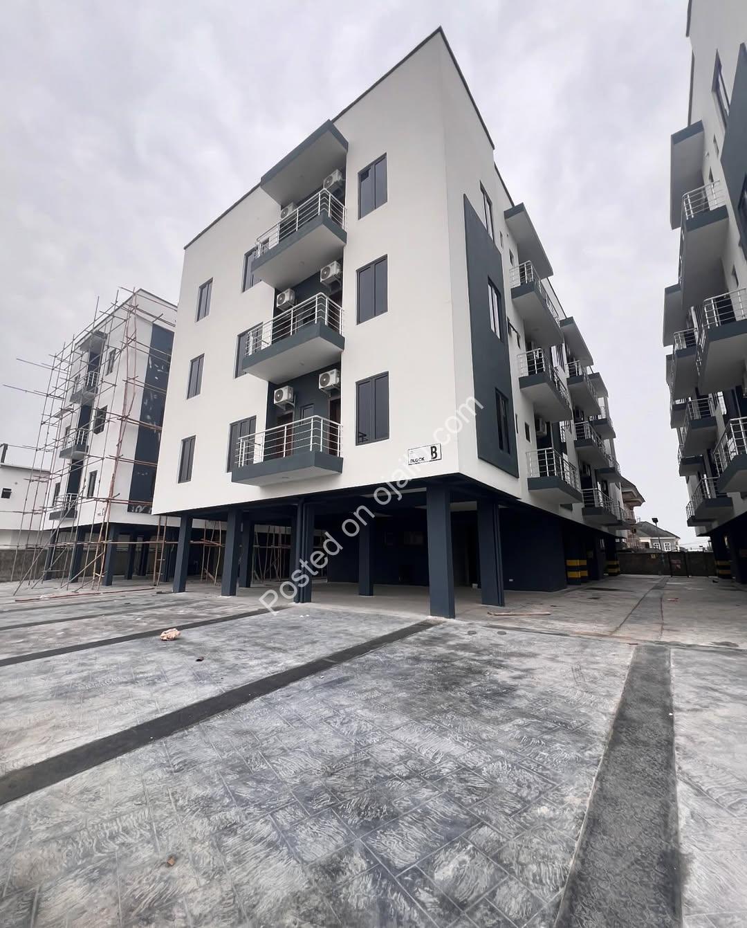 Lekki’s Finest: 2-Bed Ensuite Gem