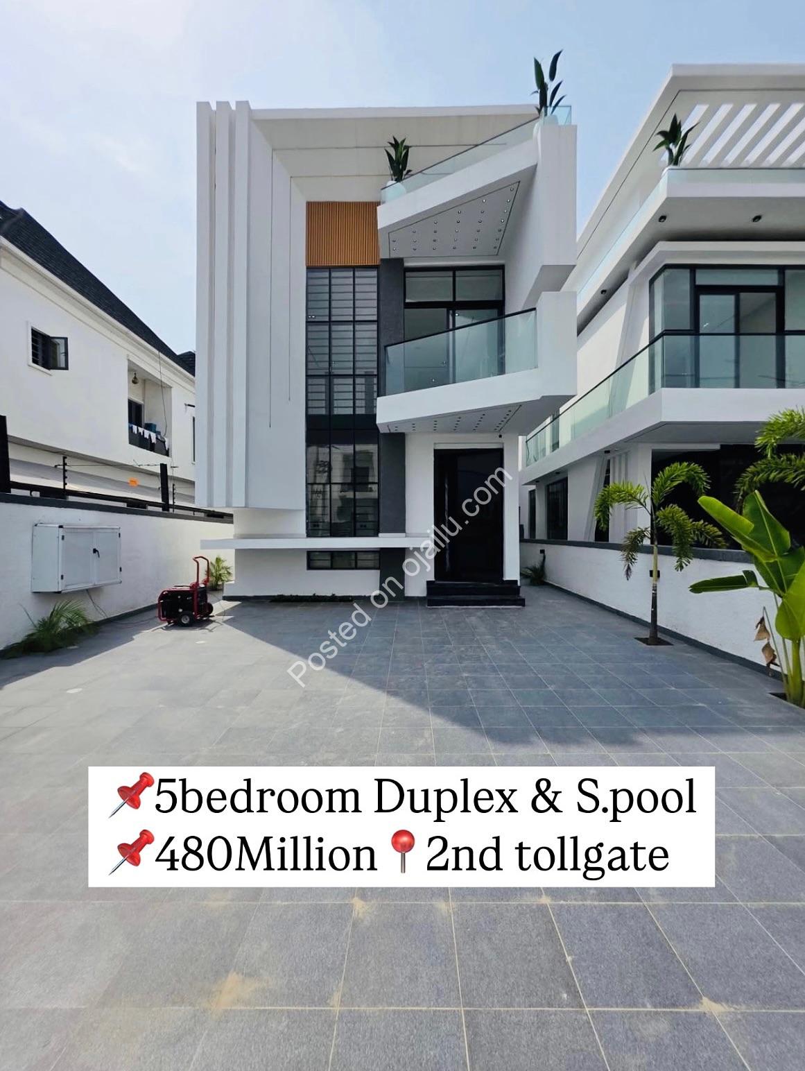Stunning 5-Bedroom Smart Home in Prime Chevron Estate