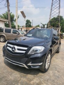 2011 Mercedes GLK350 4MATIC: Fully Loaded Luxury