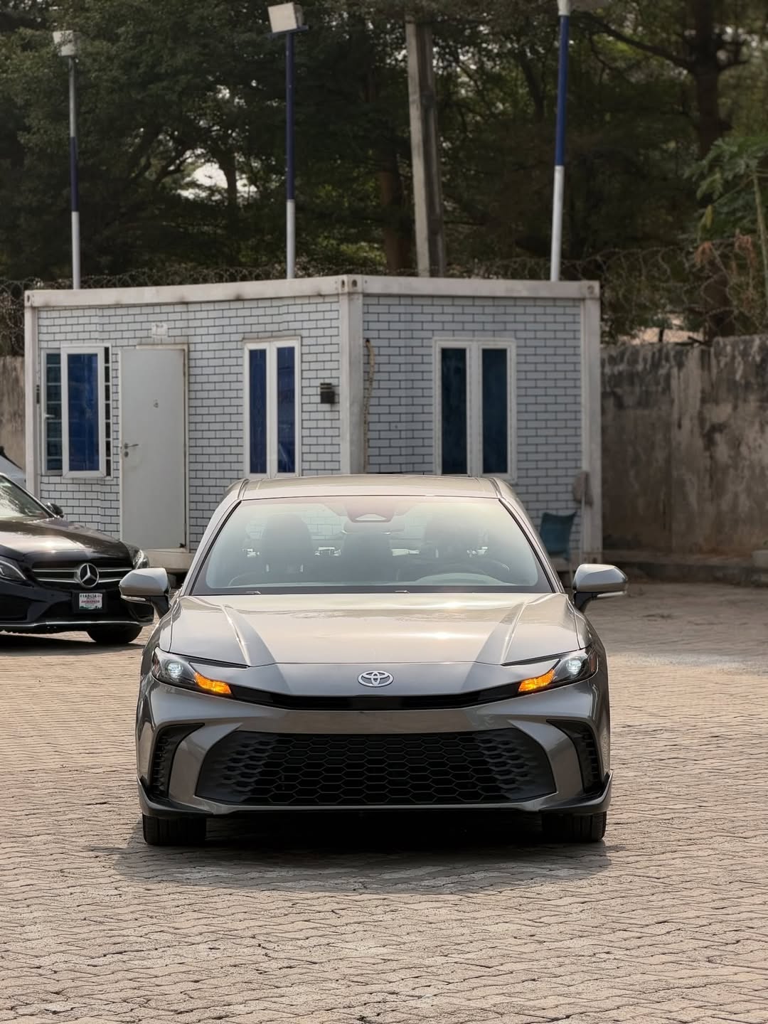 2025 Camry SE Hybrid: Luxury & Savings in Abuja