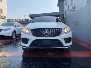 Luxury Redefined: 2016 Mercedes GLE450