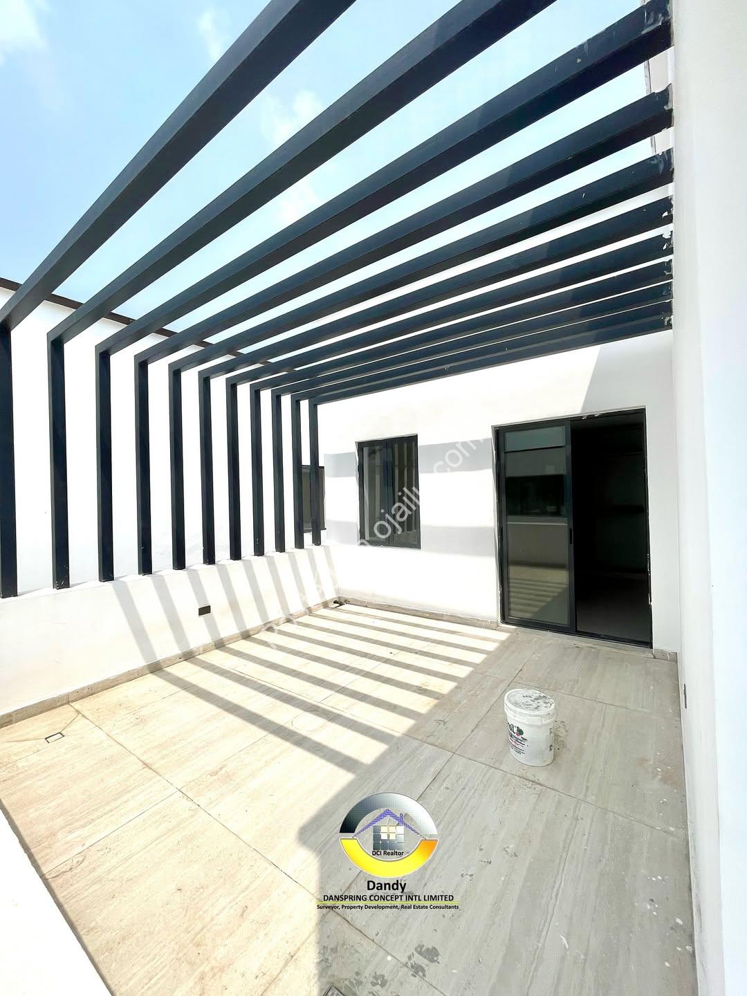 Lekki’s Ultimate 5-Bedroom Poolside Estate