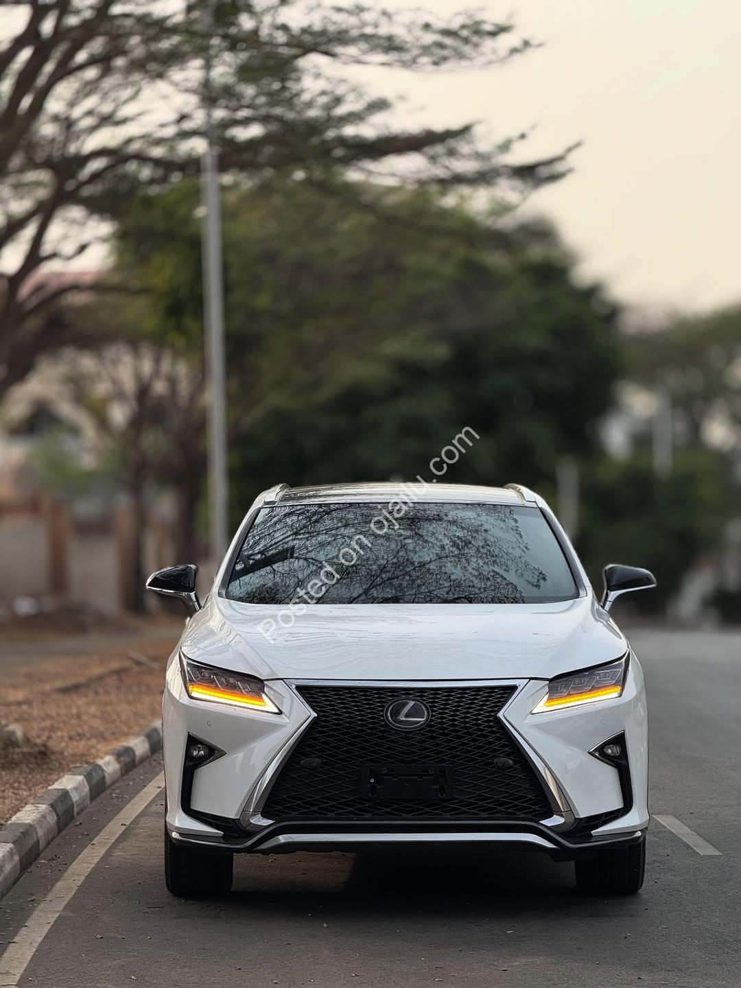 Luxury SUV Deal: 2021 RX350, N44M