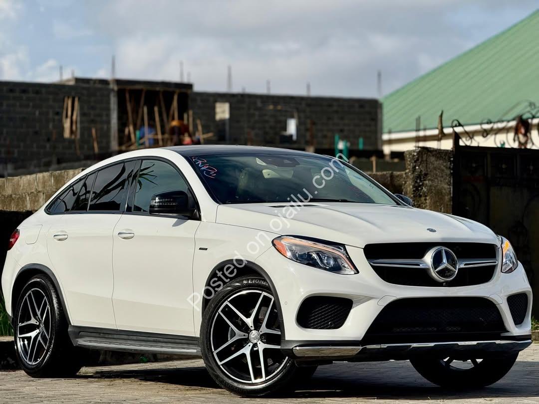 Luxury 2017 GLE450 Coupe: Full Option, Accident-Free