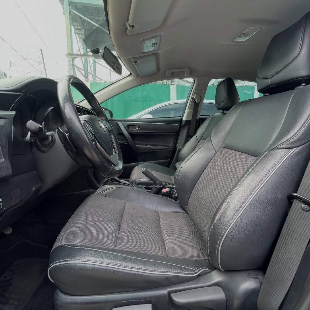 Flawless 2014 Corolla Sport: Clean & Ready