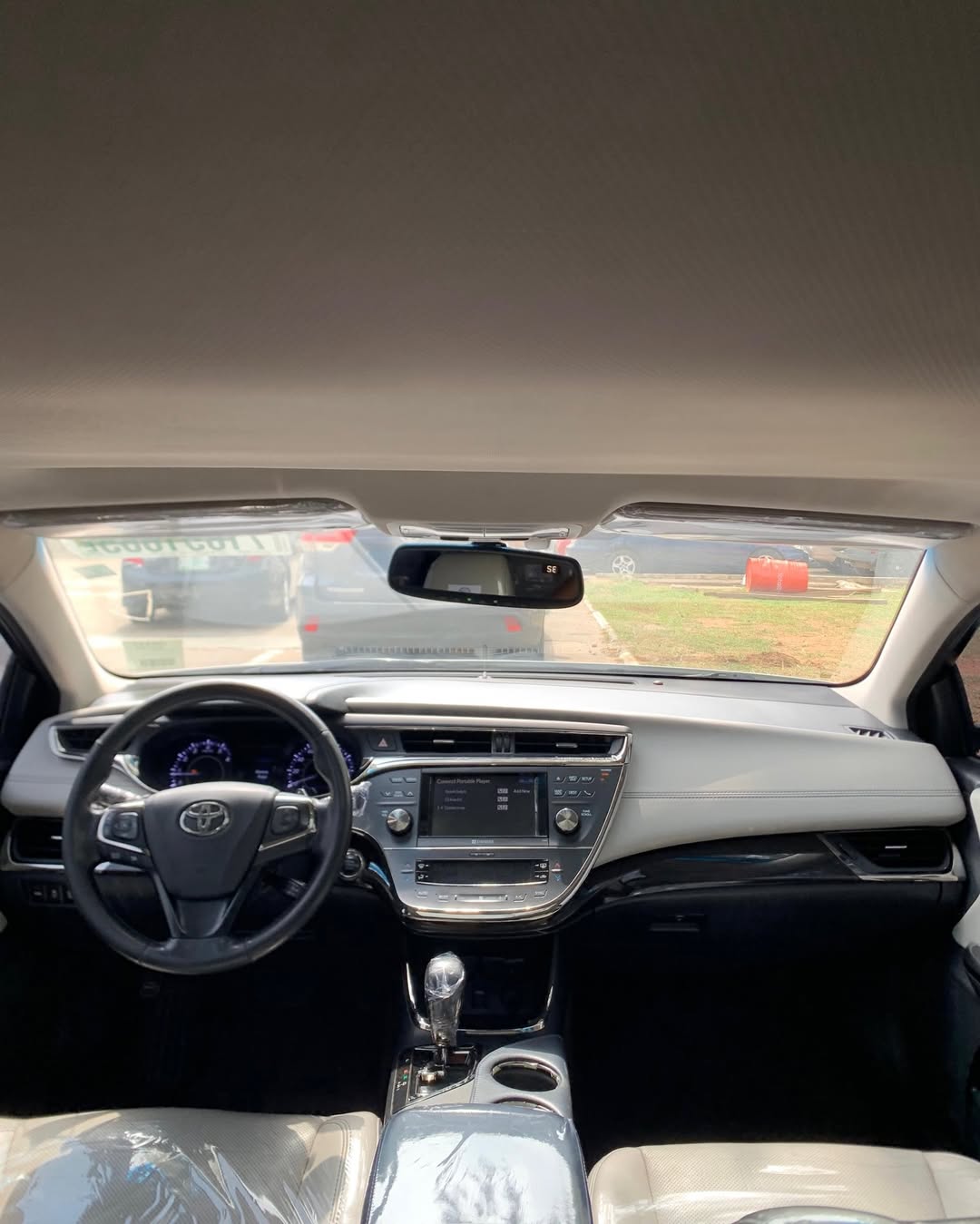 Luxury Loaded 2013 Avalon: Premium Features, Clean Title