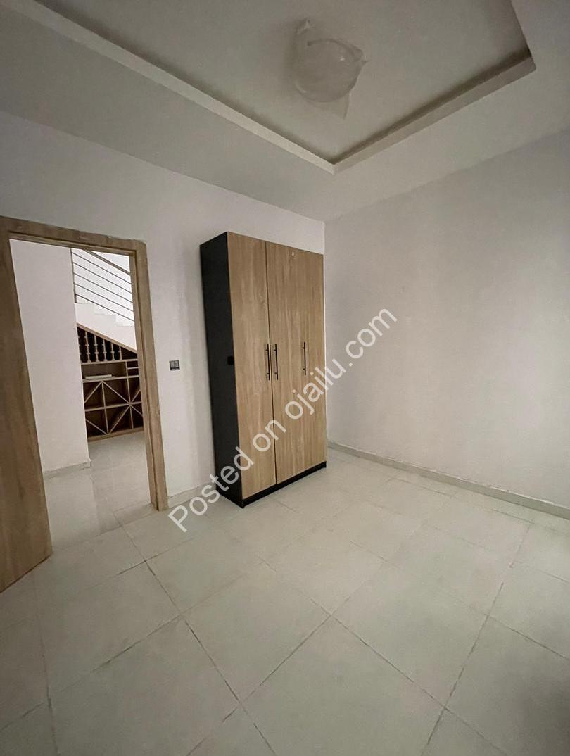 VGC 4-Bed Duplex: Your Secure Family Sanctuary