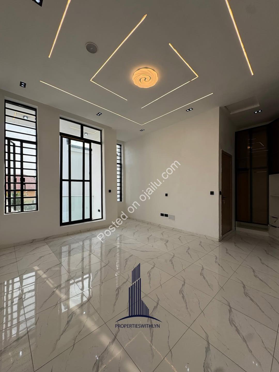 Spacious 4-Bedroom Duplex with 4-Car Driveway in Sangotedo