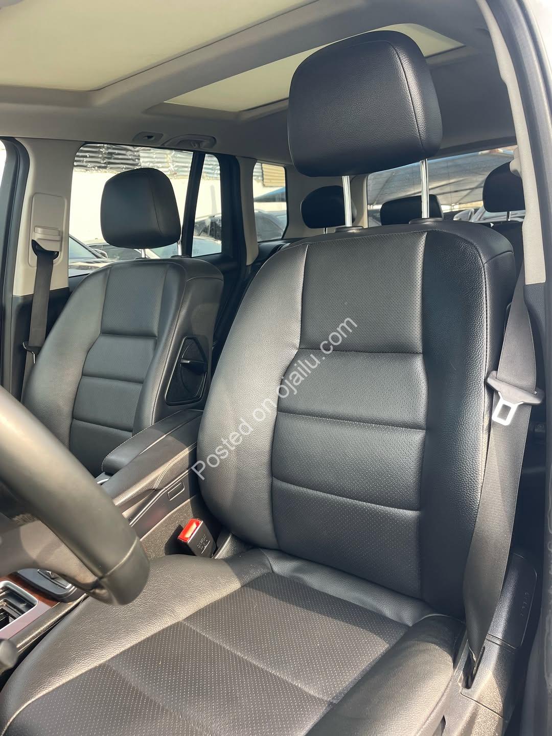 Luxury GLK350: Panoramic Roof & Full Tech