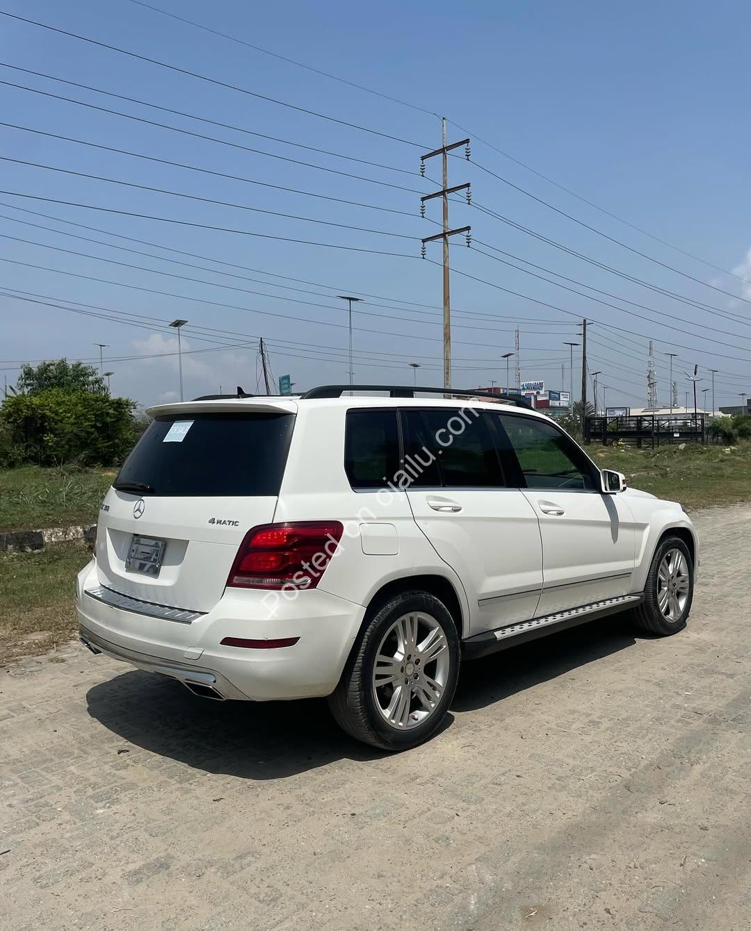Imported GLK350 4MATIC: Luxury SUV, 19M Naira