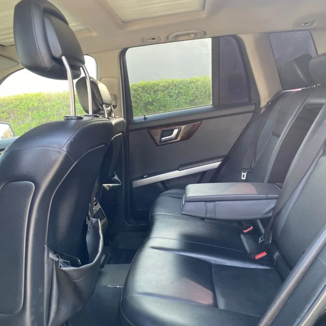 Luxury Loaded: 2015 Mercedes, Pristine & Full Option
