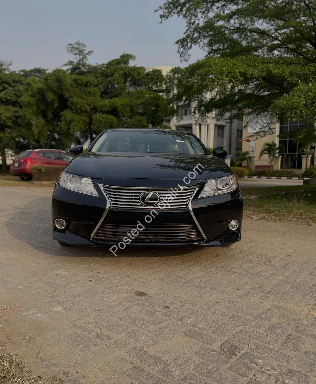 Luxury Lexus ES350: Sunroof & Tech, 23M Naira