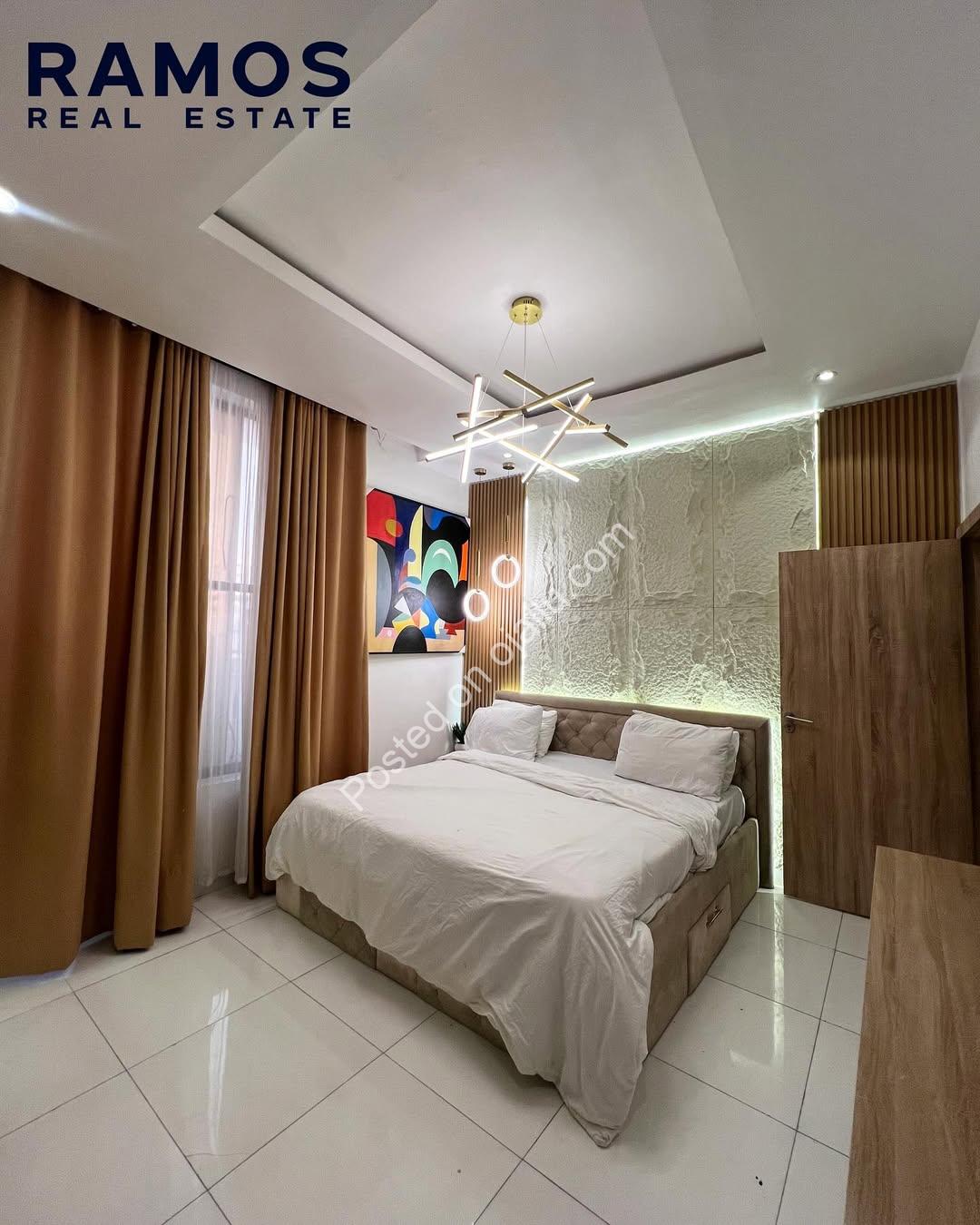 Luxury Ikate 2-Bed Apartment with Pool & Short-Let Potential